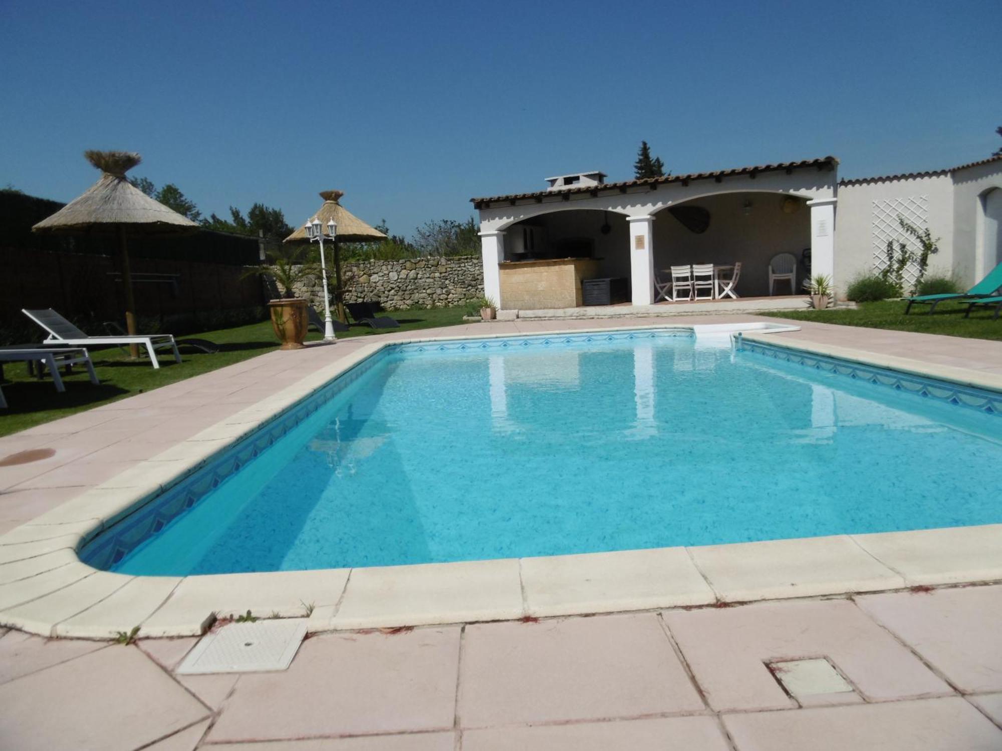 Le Gite De Lolivier En Provence Aramon Exterior photo