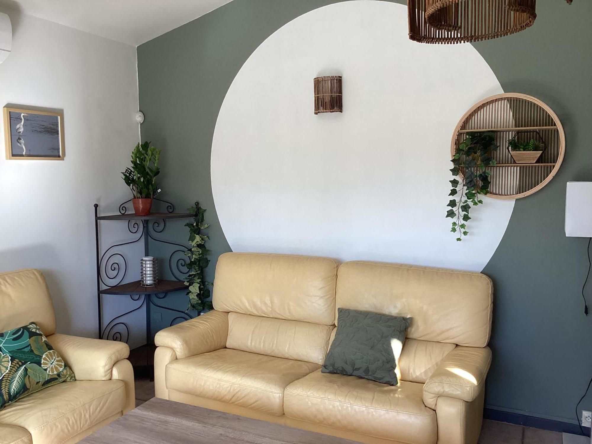 Le Gite De Lolivier En Provence Aramon Exterior photo